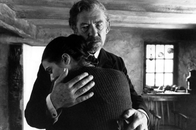 Ian McKellen and Rachel Weisz in Swept from the Sea