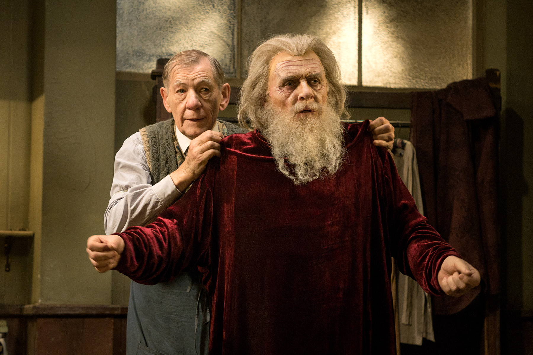 Ian McKellen and Anthony Hopkins in The Dresser